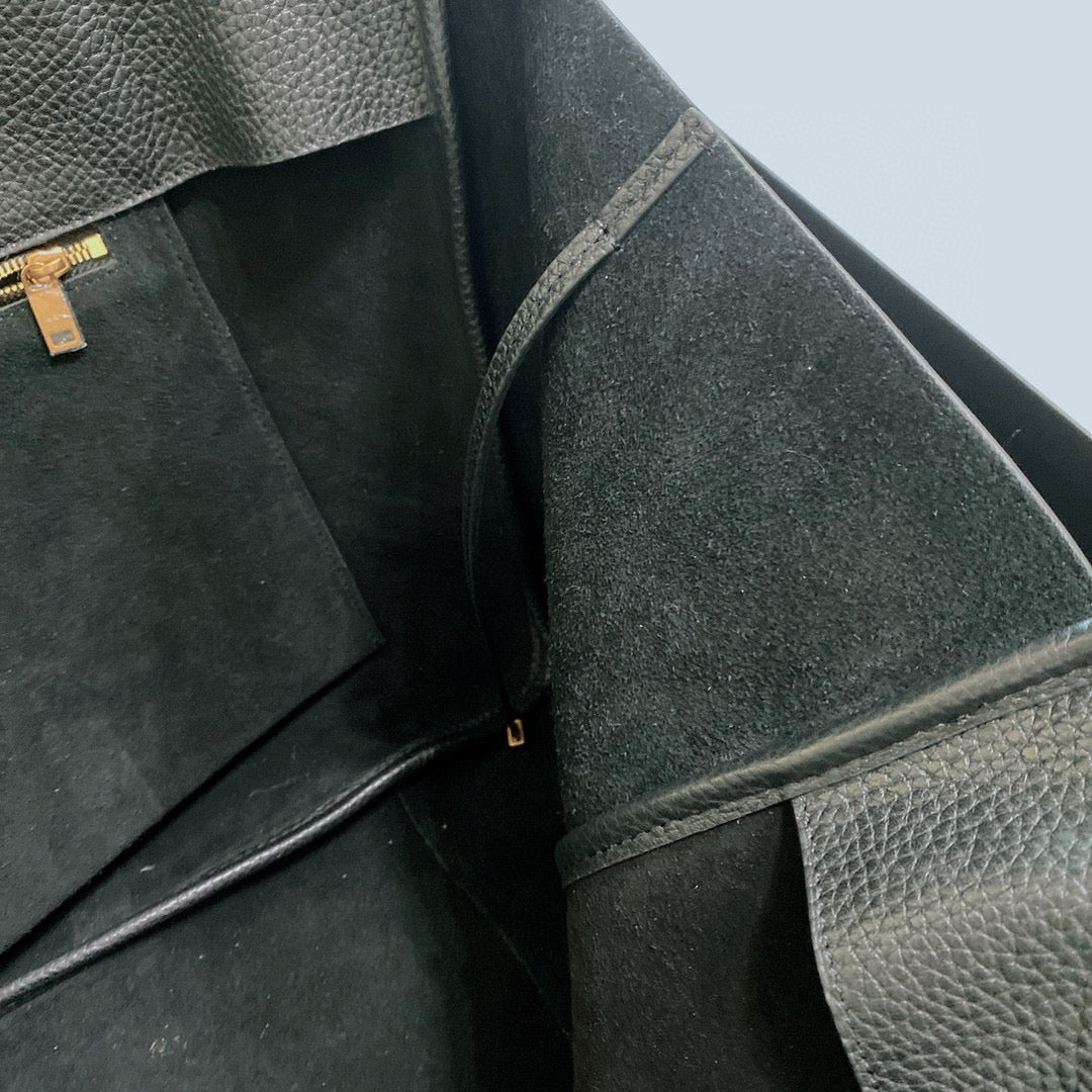 Schwarze Tasche