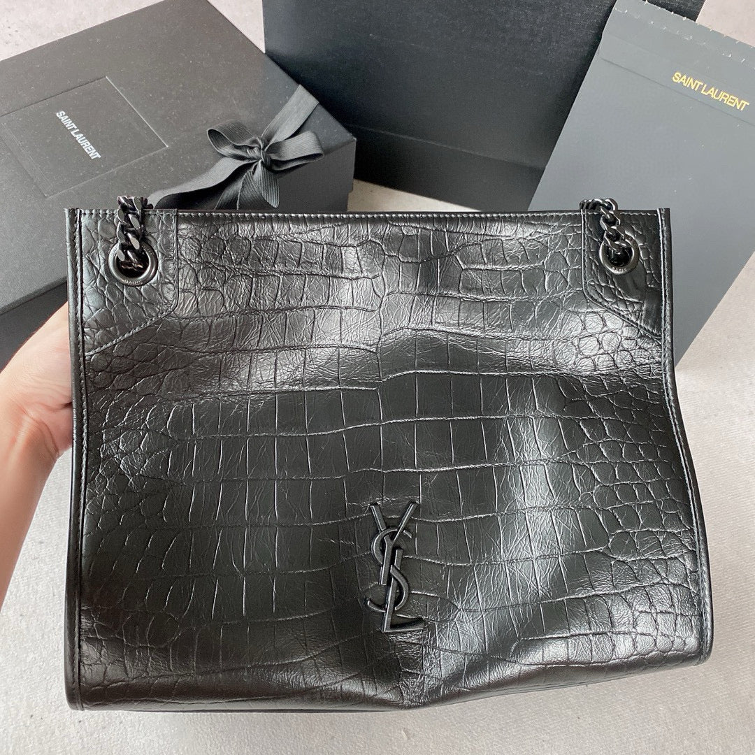 حقيبة سوداء