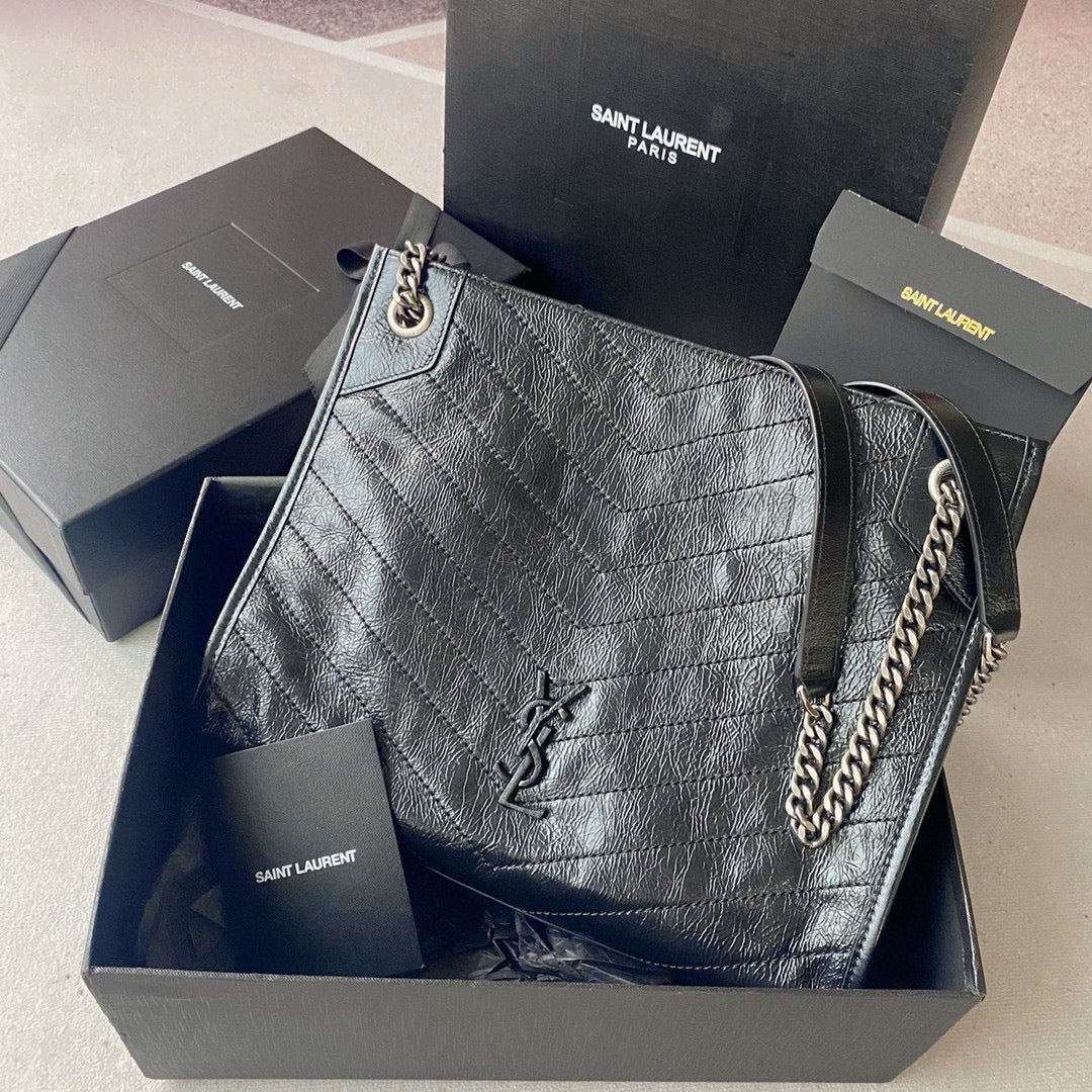 Bolso negro