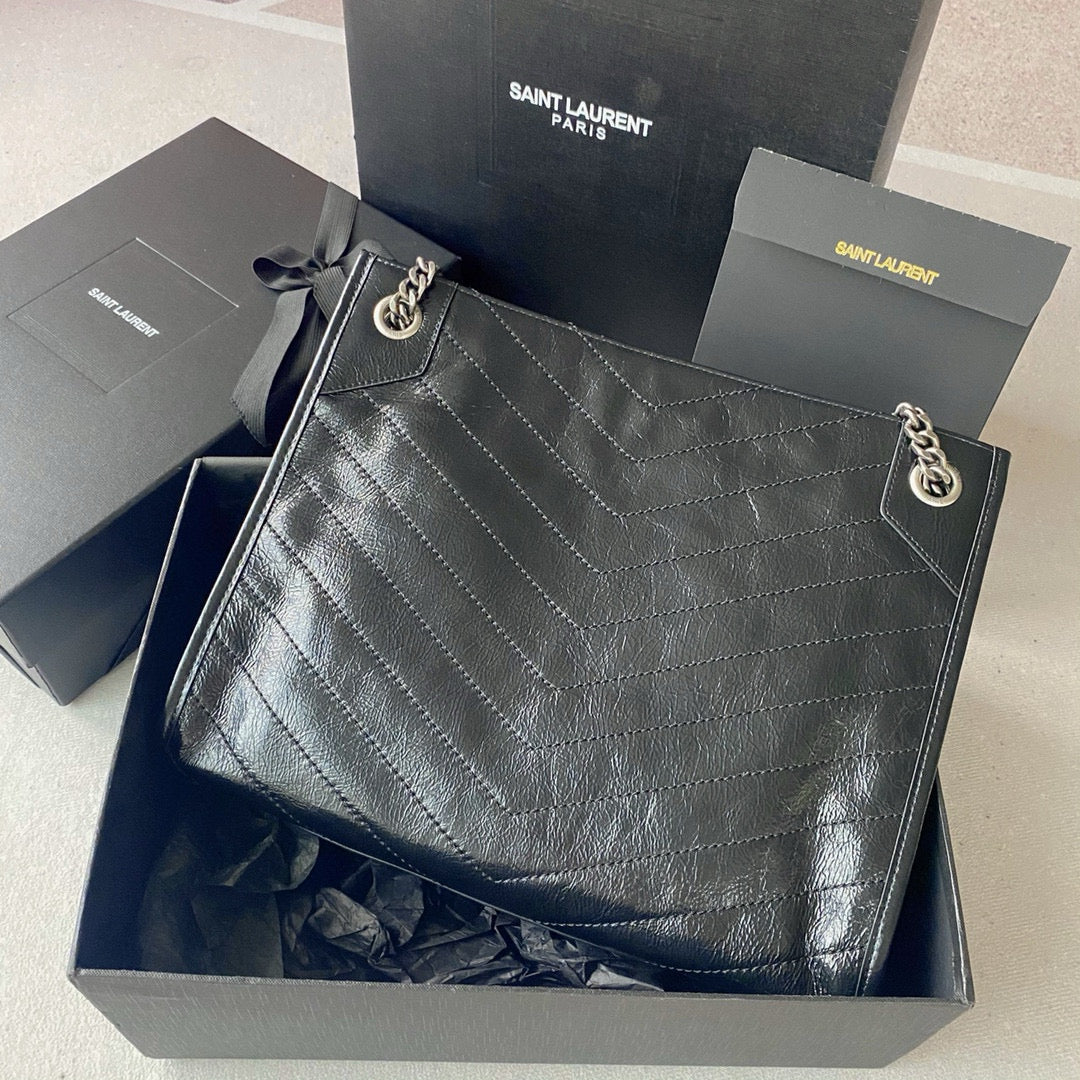 Bolso negro