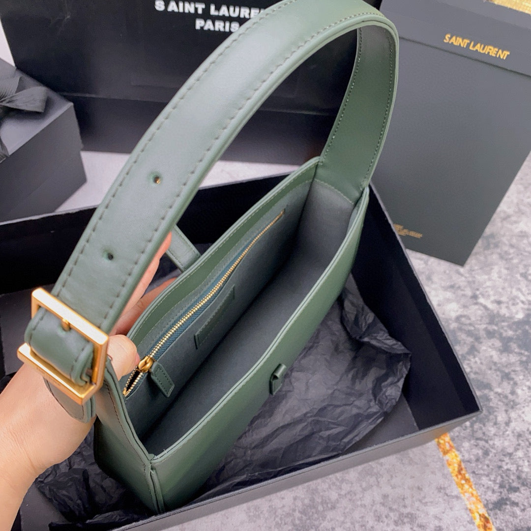Schwarz-weiß-grüne Tasche