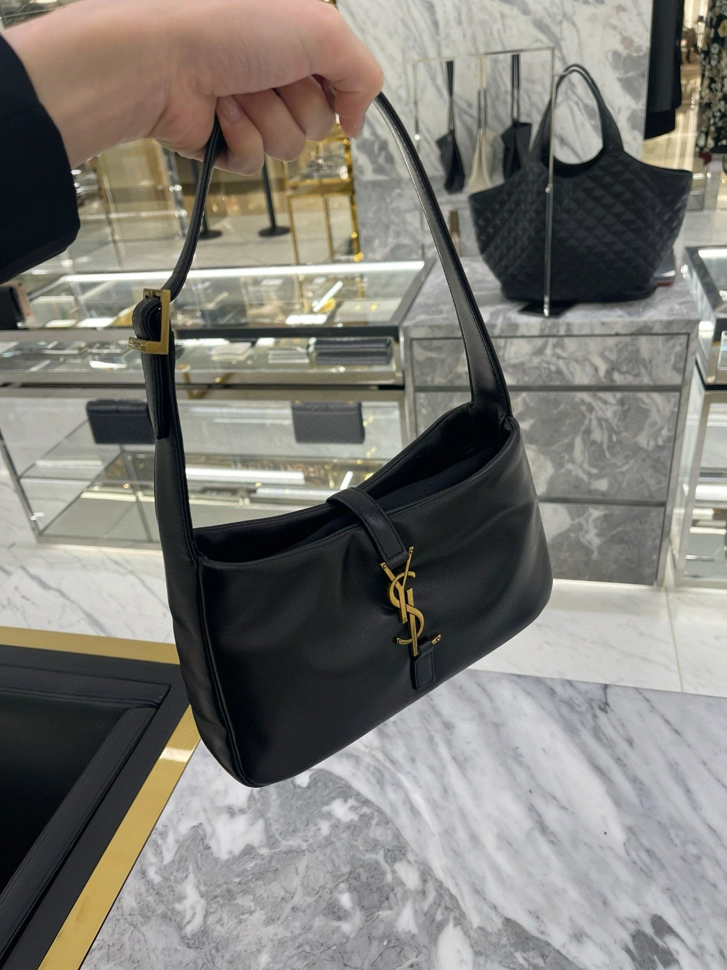 Bolso negro