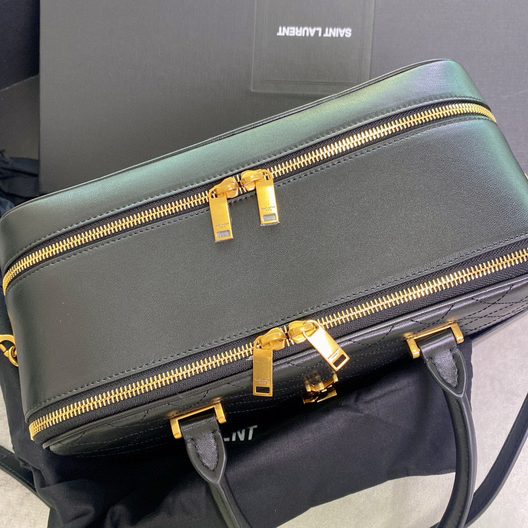 Bolso negro