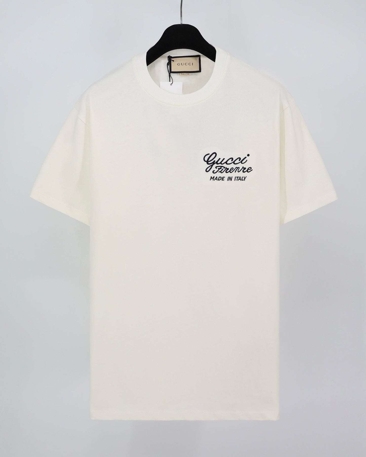 weißes T-Shirt