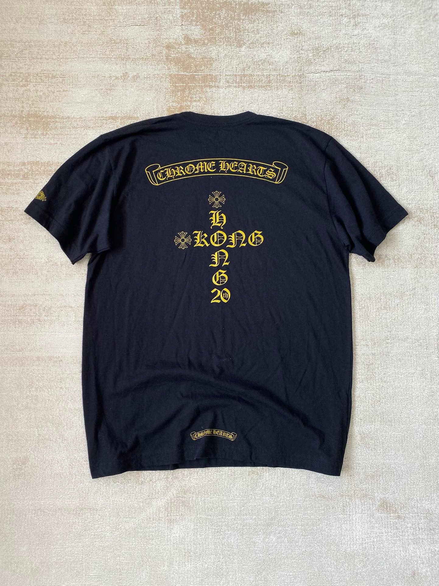 camiseta negra