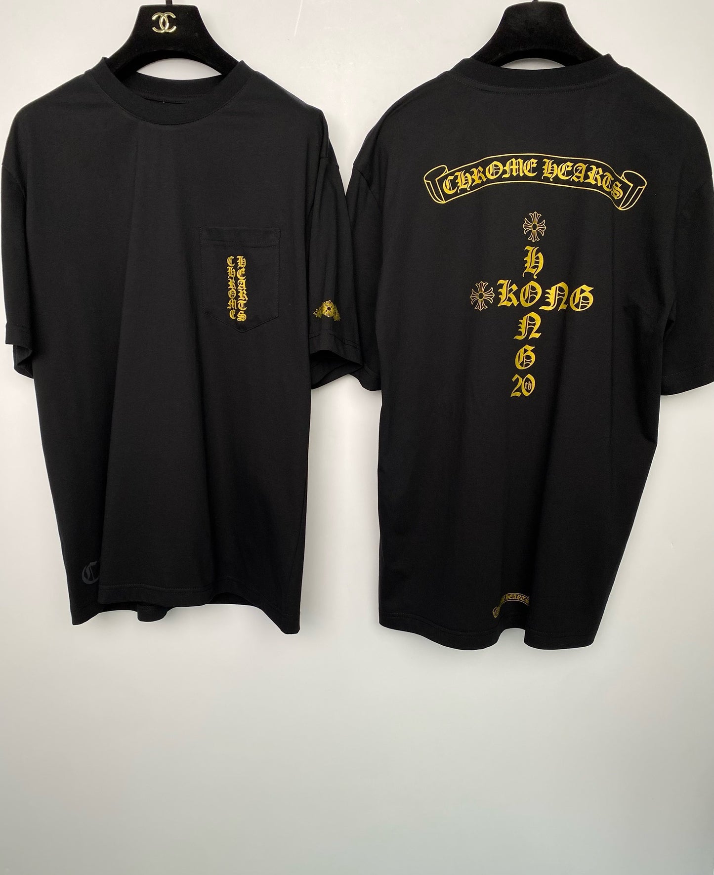 camiseta negra