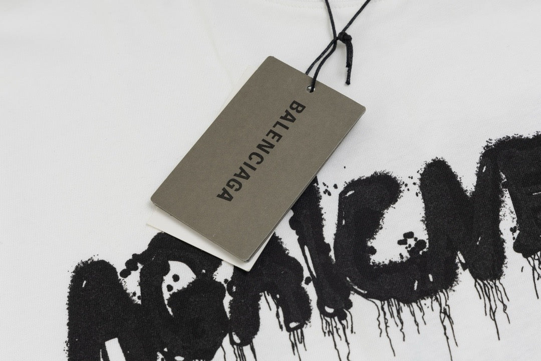 Camiseta en blanco y negro