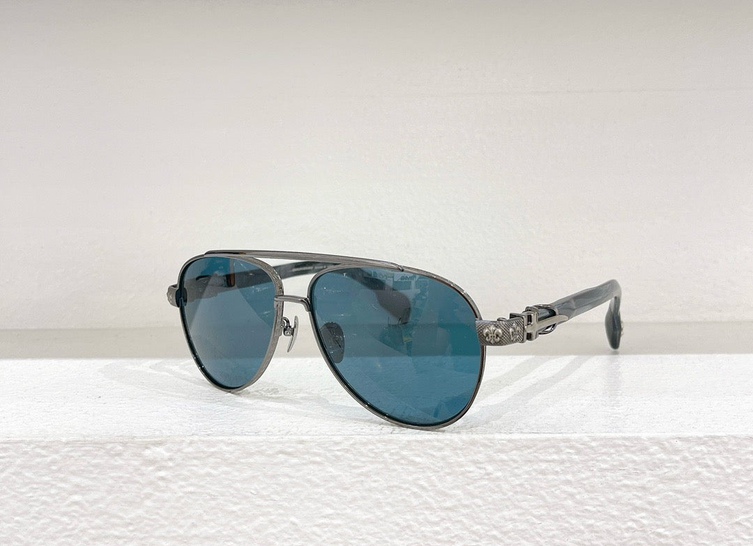 Gafas de sol negras, marrones y azules