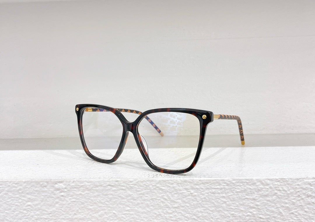 Gafas de sol negras, marrones y blancas