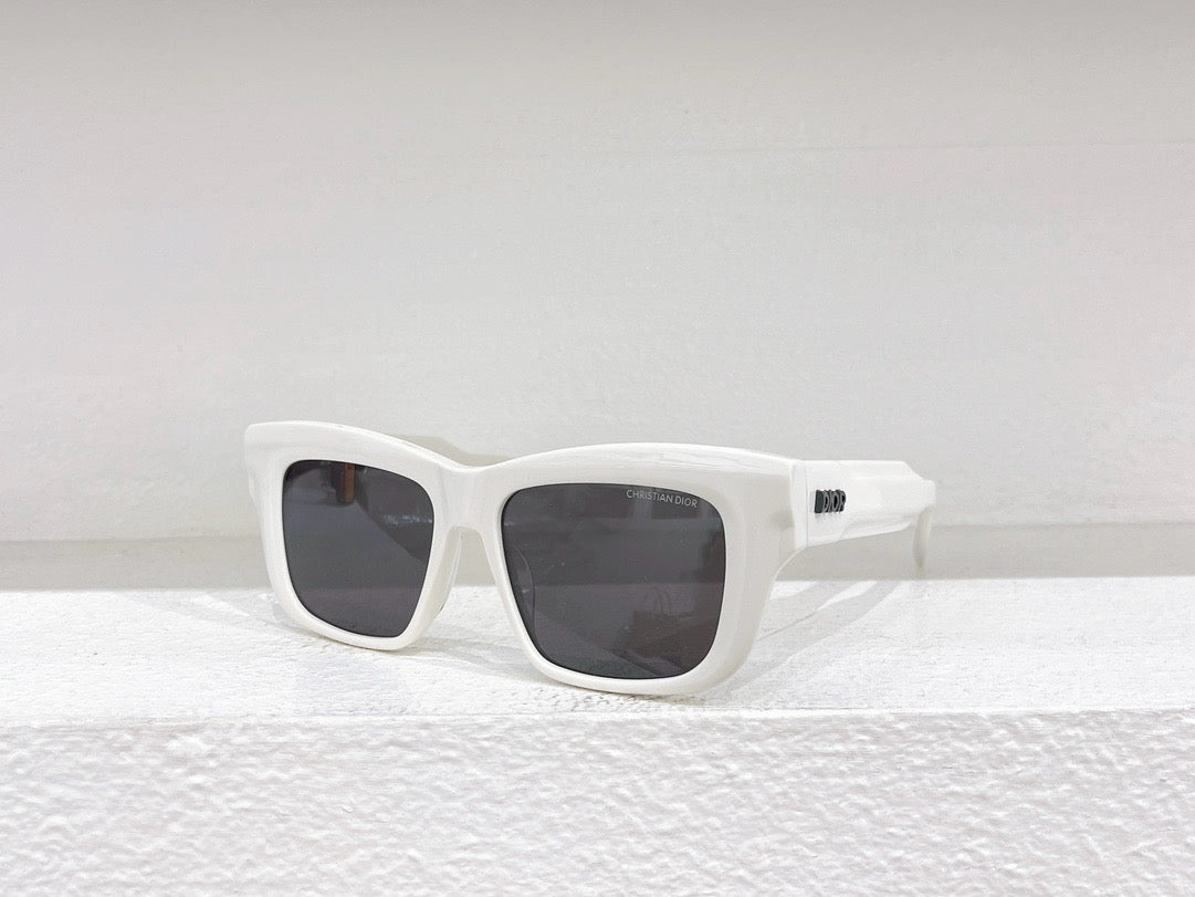 Black,Blue,Green and White Sunglass