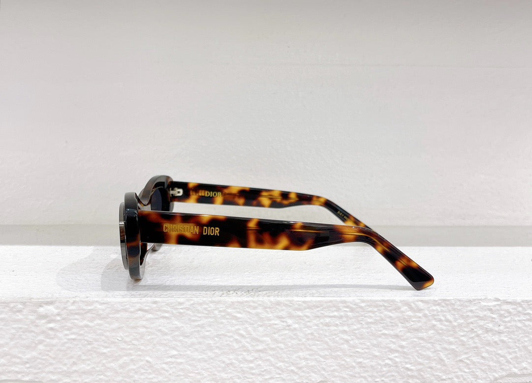 Black and White Sunglass
