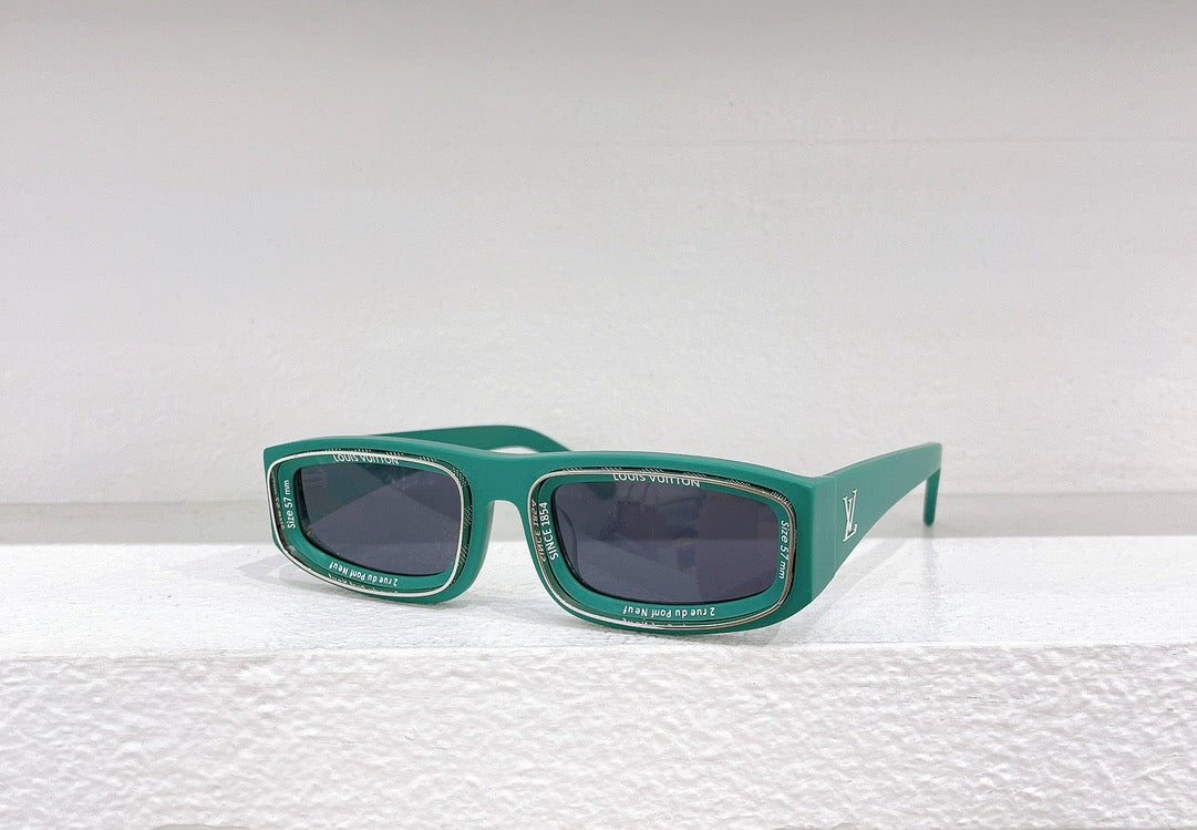 Gafas de sol amarillas, rojas, verdes y negras