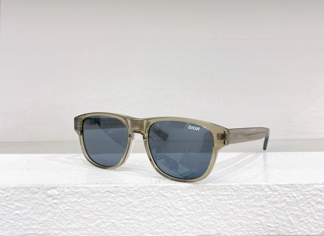 Schwarze, weiße und braune Sonnenbrille