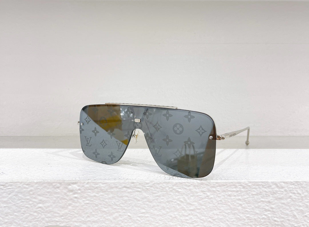 Gafas de sol azules y marrones