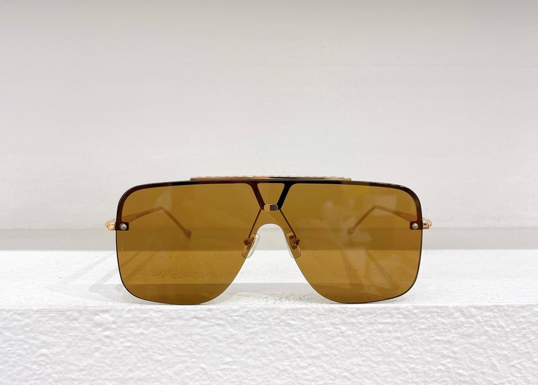 Gafas de sol azules y marrones