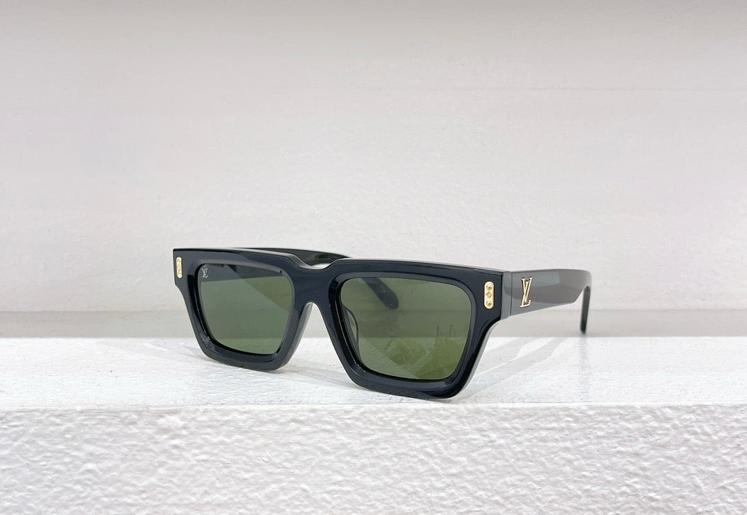 Gafas de sol negras, marrones y blancas