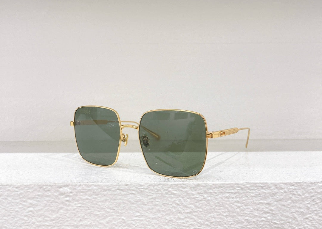 Braune und blaue Sonnenbrille