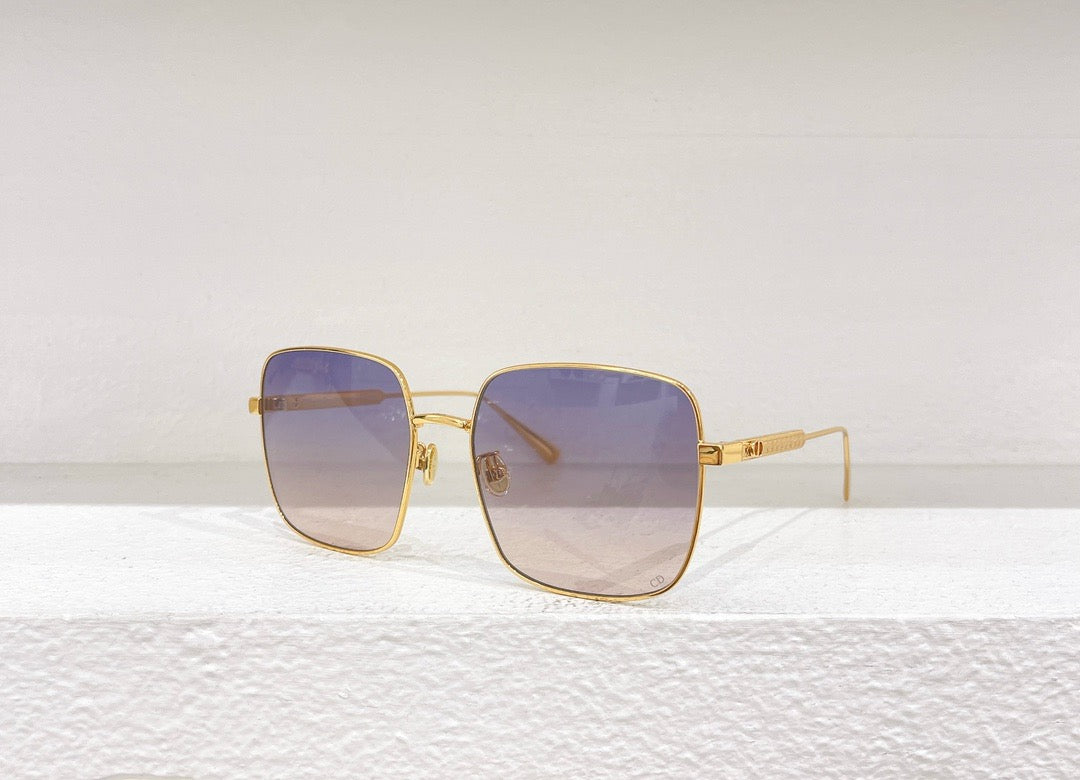 Braune und blaue Sonnenbrille