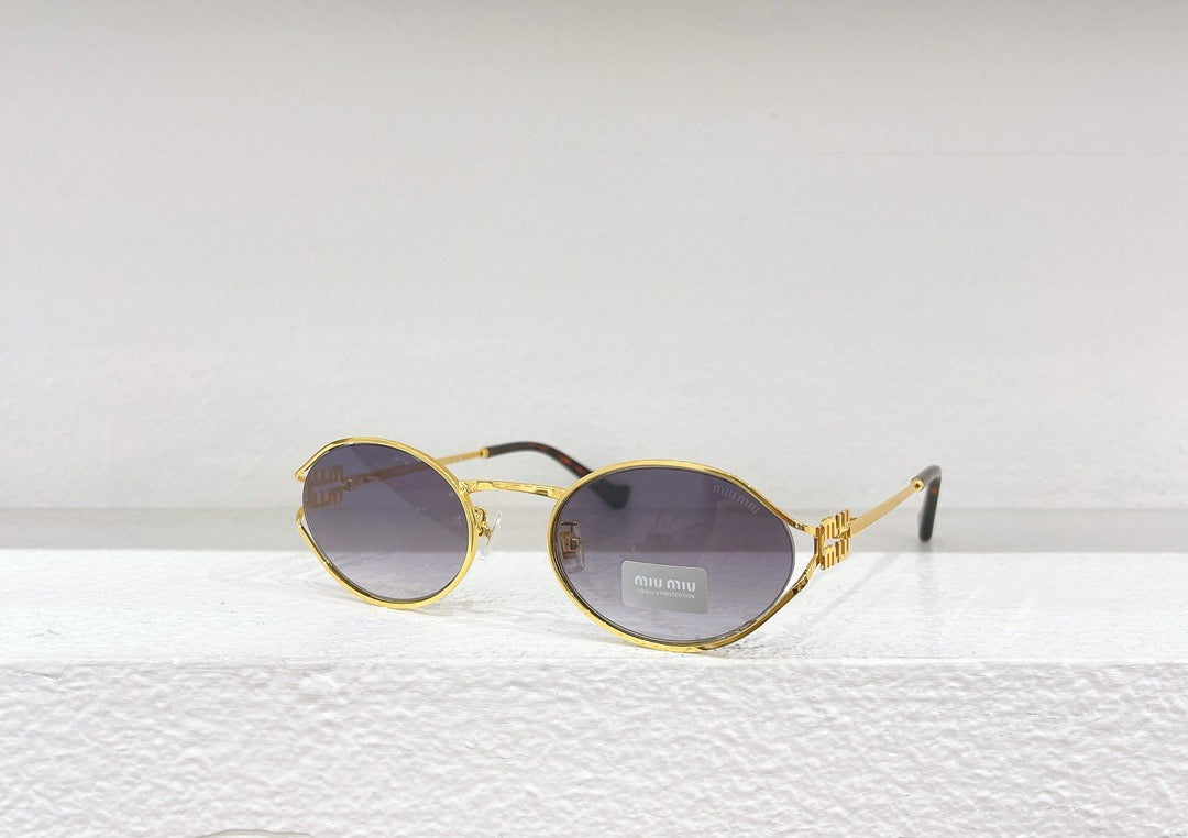 Gafas de sol amarillas, rosas y marrones