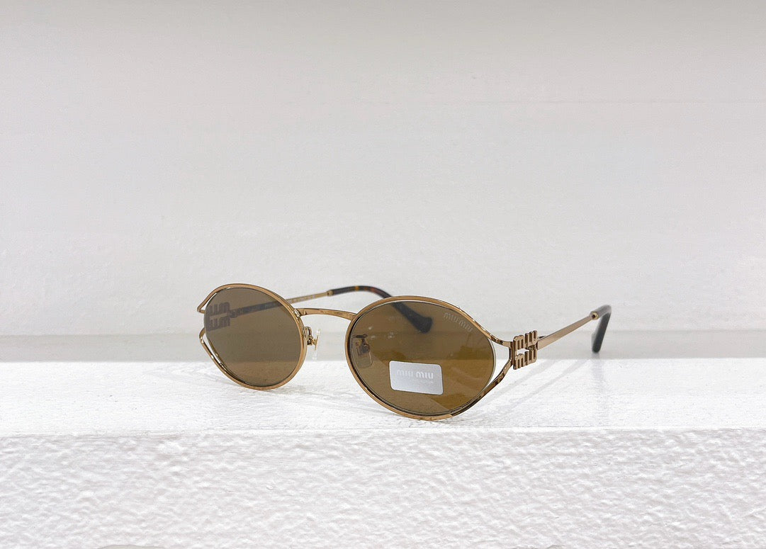 Gafas de sol amarillas, rosas y marrones