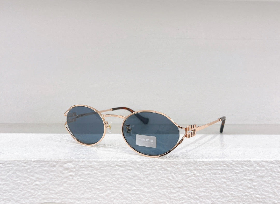 Gafas de sol amarillas, rosas y marrones