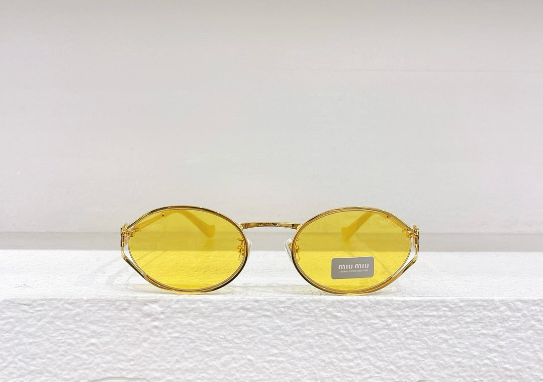 Gafas de sol amarillas, rosas y marrones