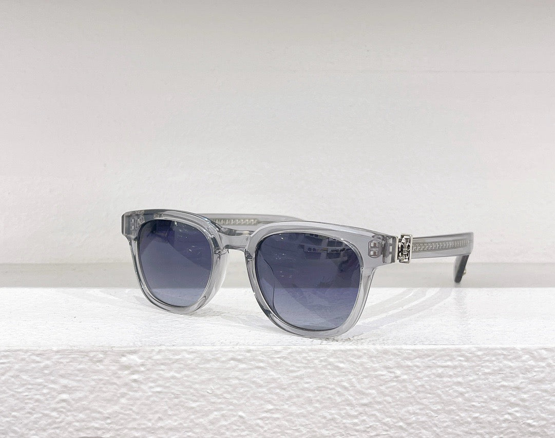 Gafas de sol negras, blancas y marrones