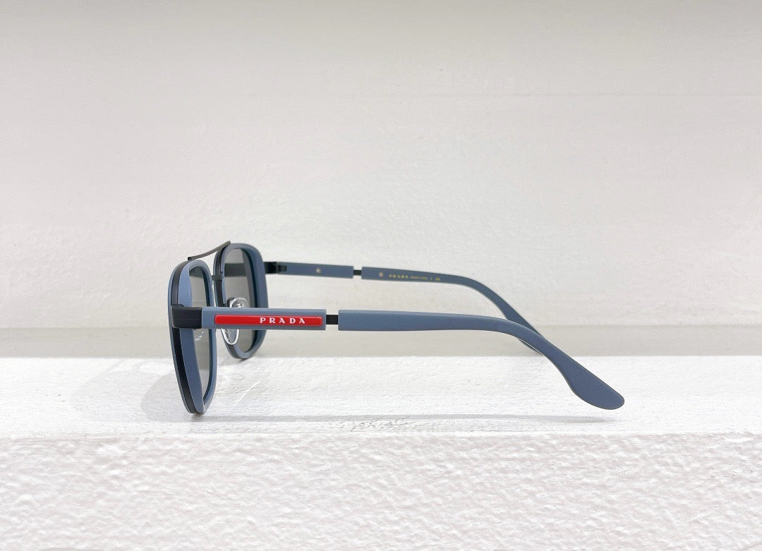 Gafas de sol negras, marrones, azules, celestes y verdes