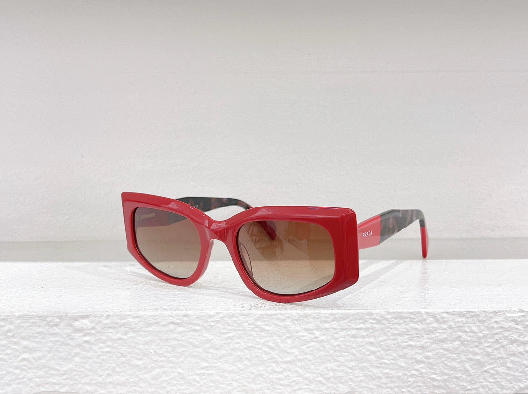Gafas de sol negras, rojas y blancas