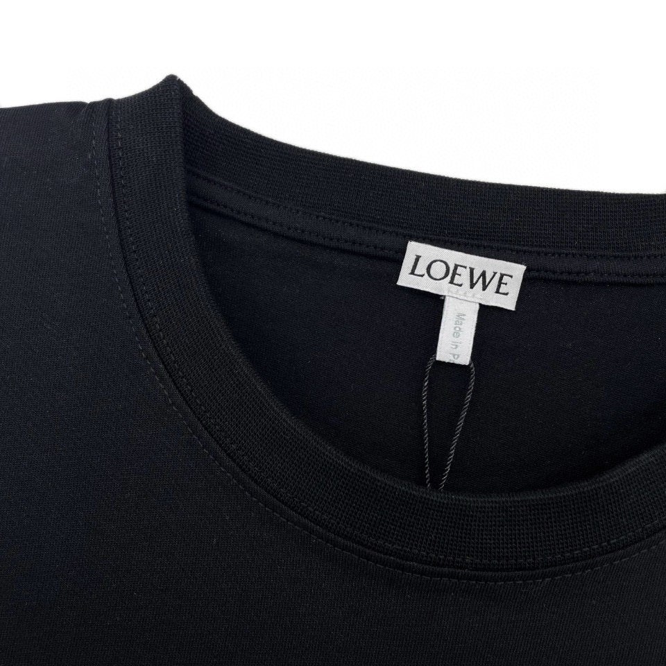 camiseta negra