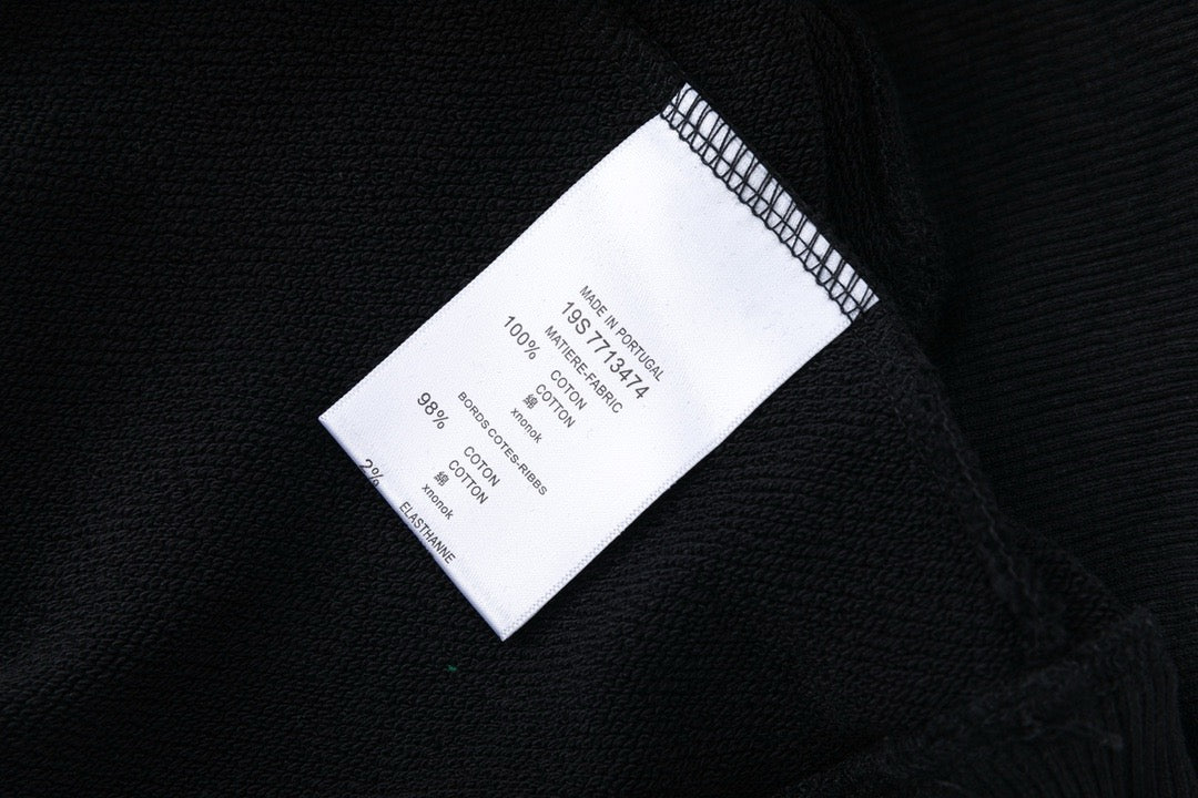 Schwarzer Hoodie