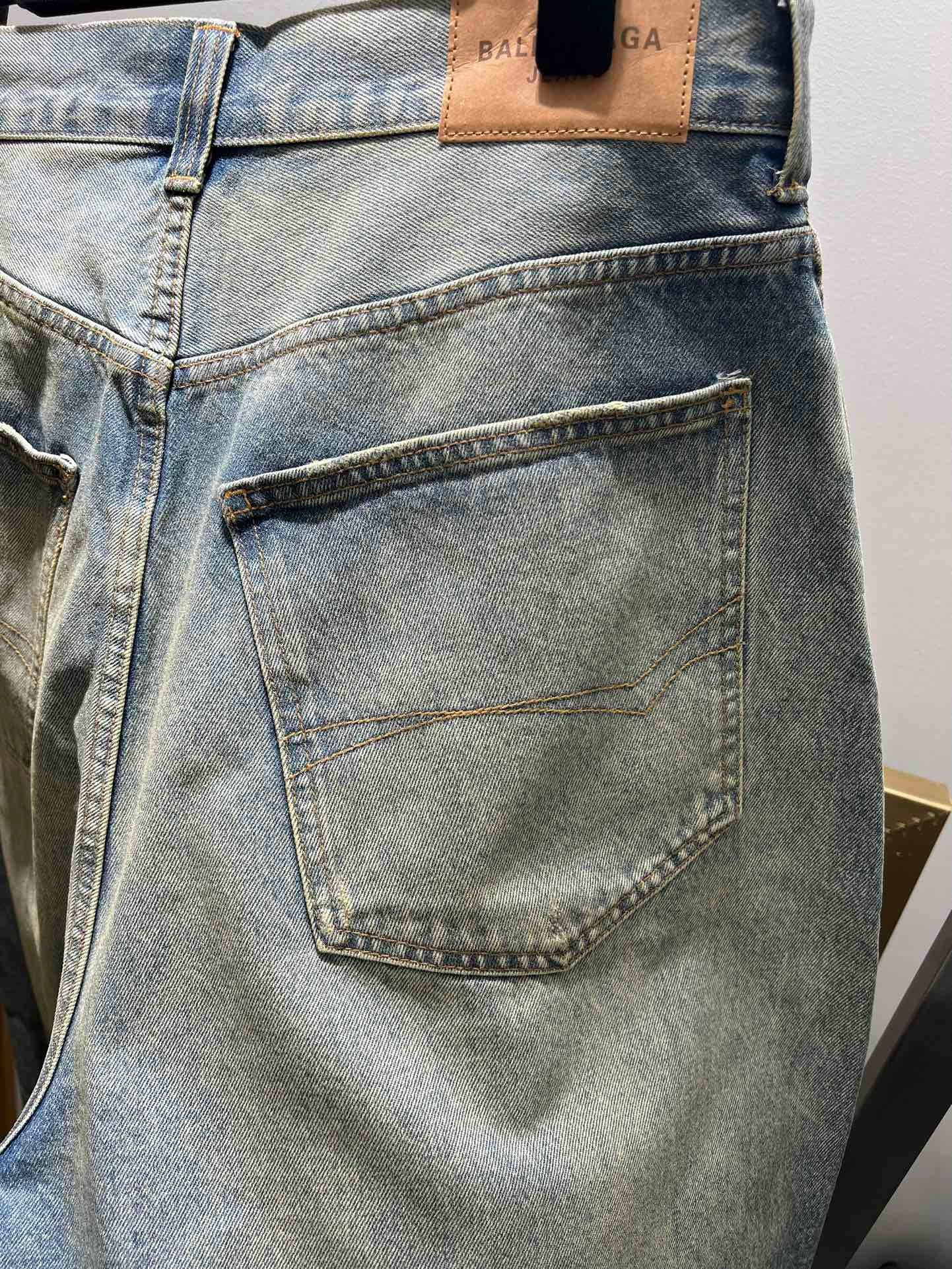 Pantalón azul oscuro