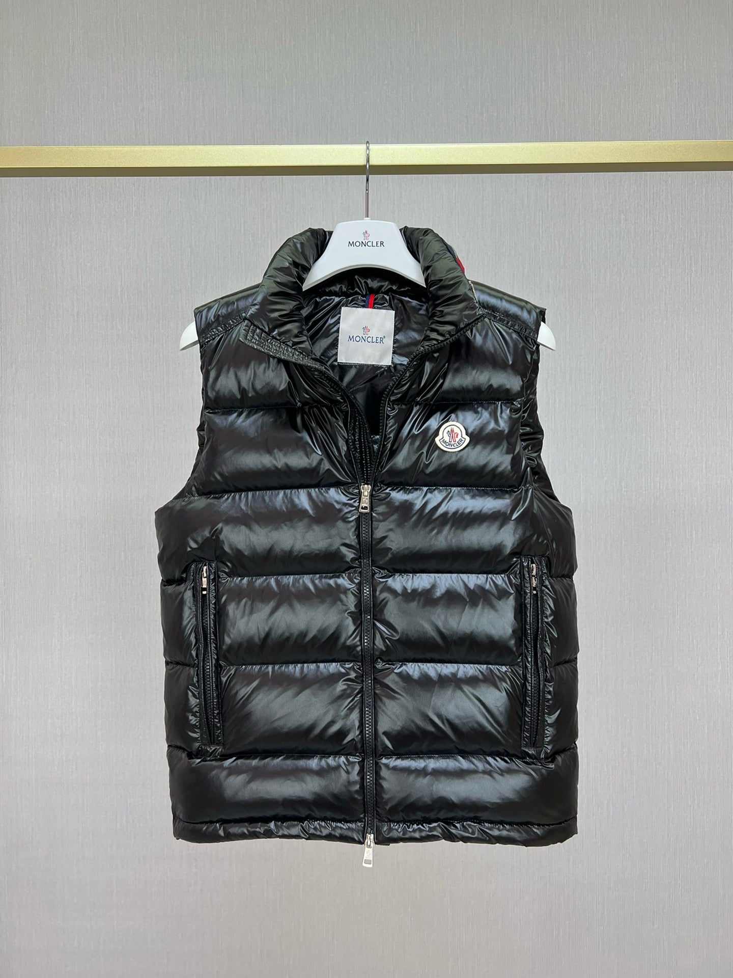 Chaqueta negra y verde