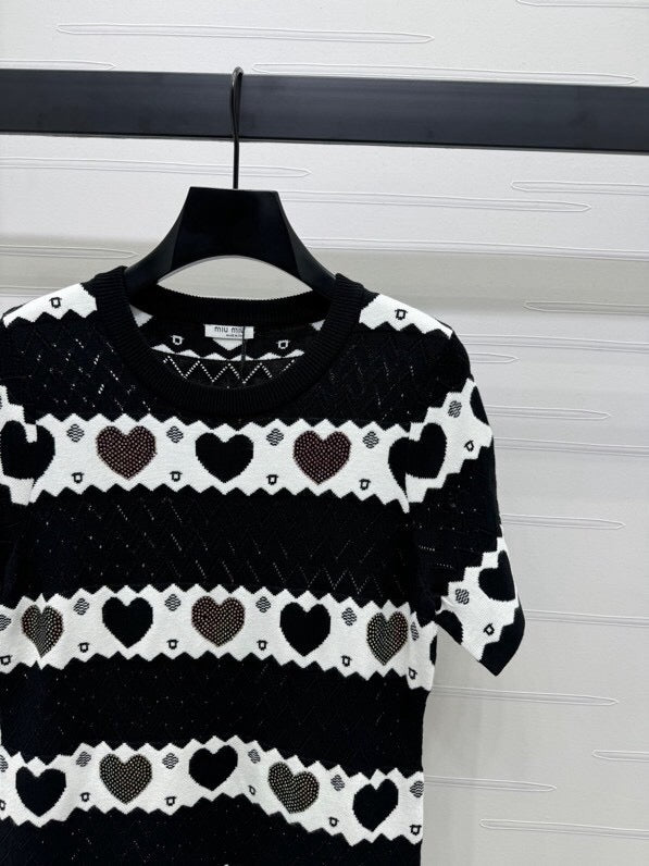 camiseta negra