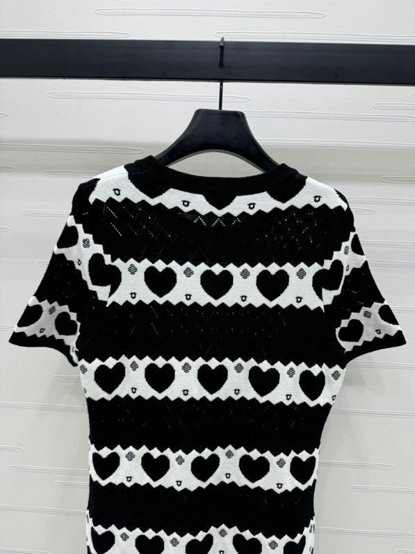 camiseta negra