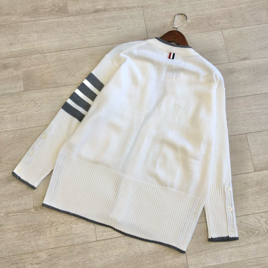 Chaqueta blanca y negra