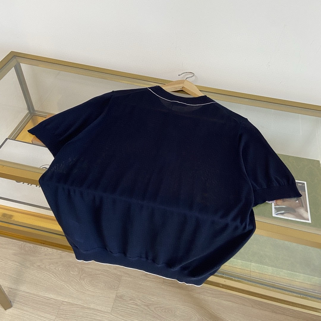 Blaues T-Shirt