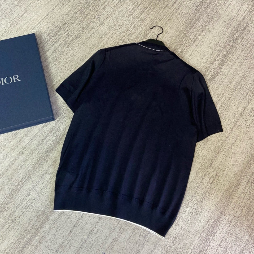 Blaues T-Shirt