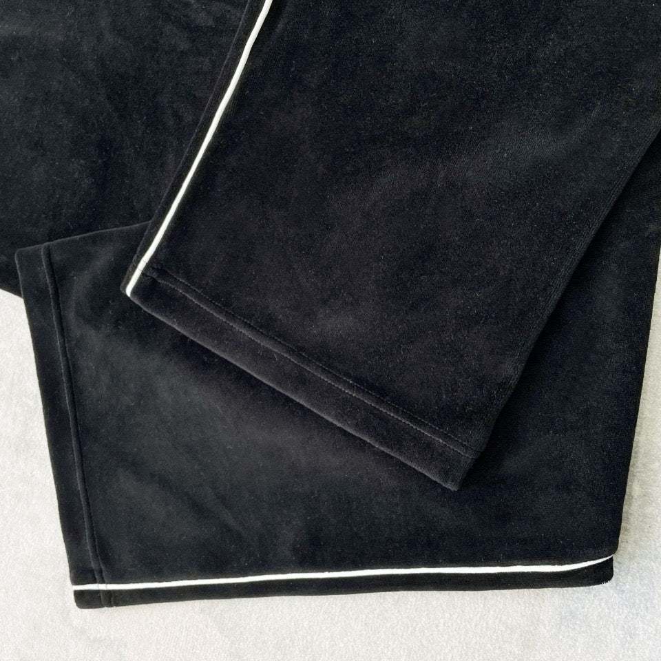 Pantalón negro y verde