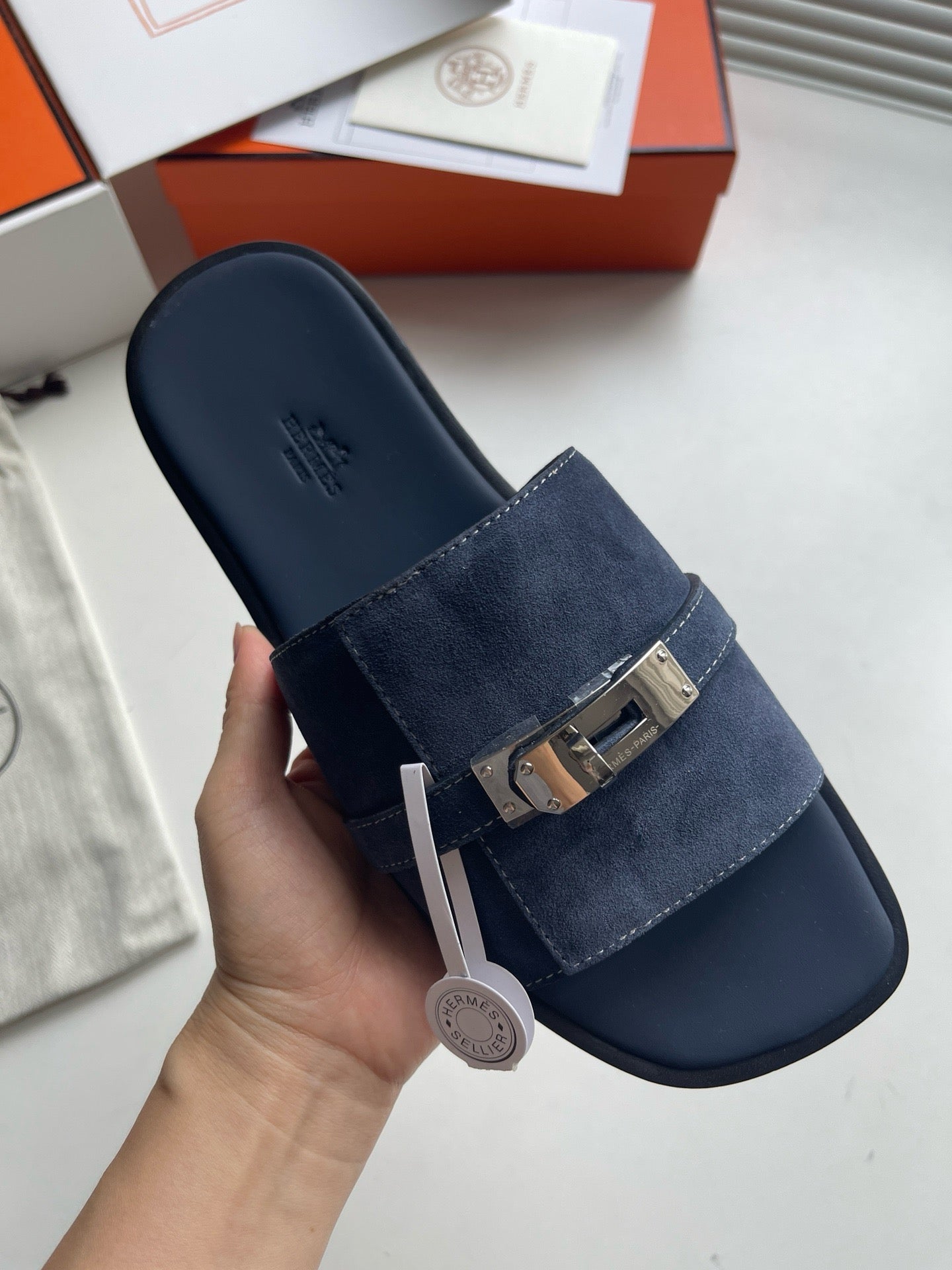 Mehrfarbige Schuhe