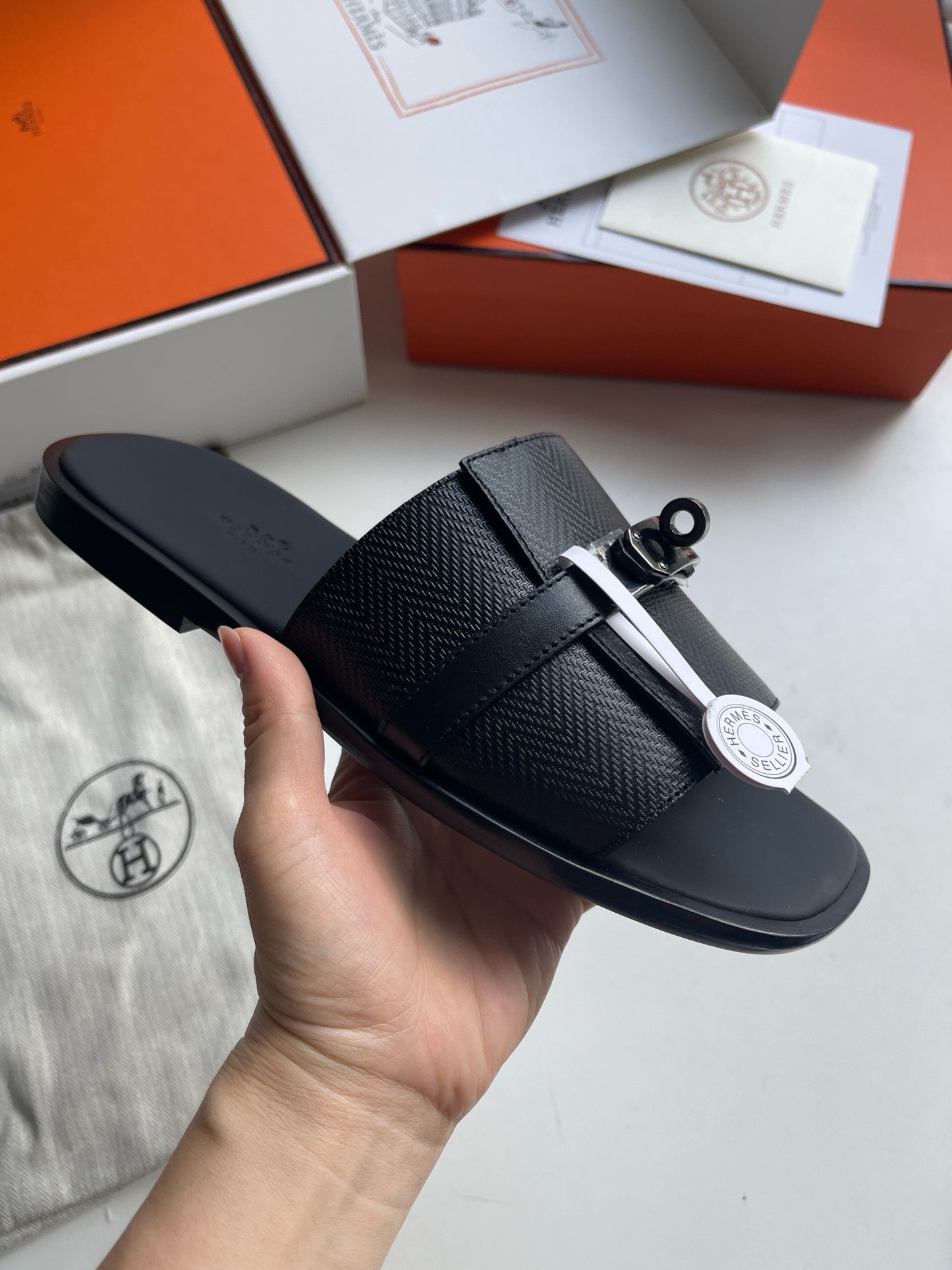 Mehrfarbige Schuhe