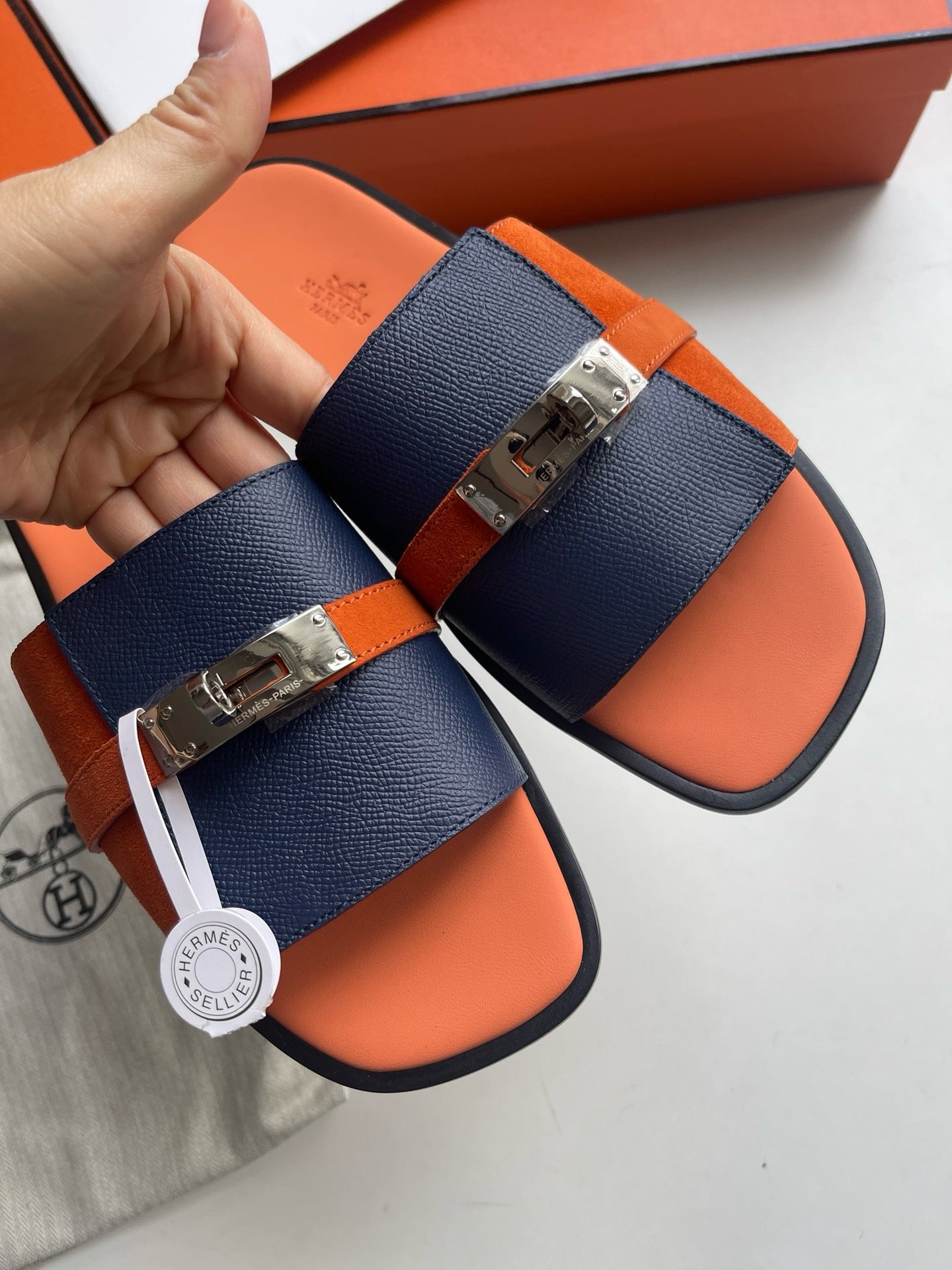 Mehrfarbige Schuhe
