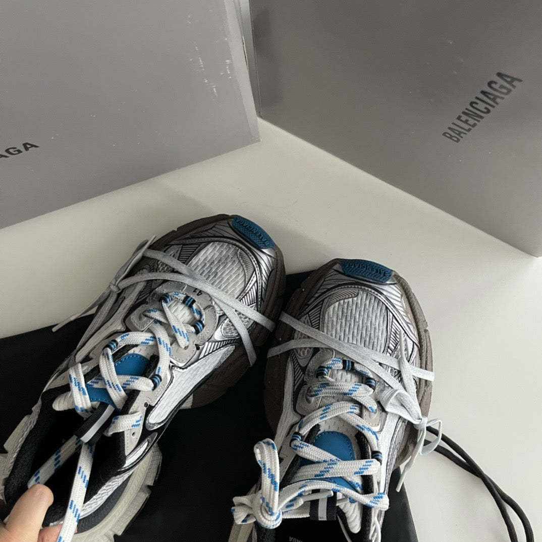 Mehrfarbige Schuhe