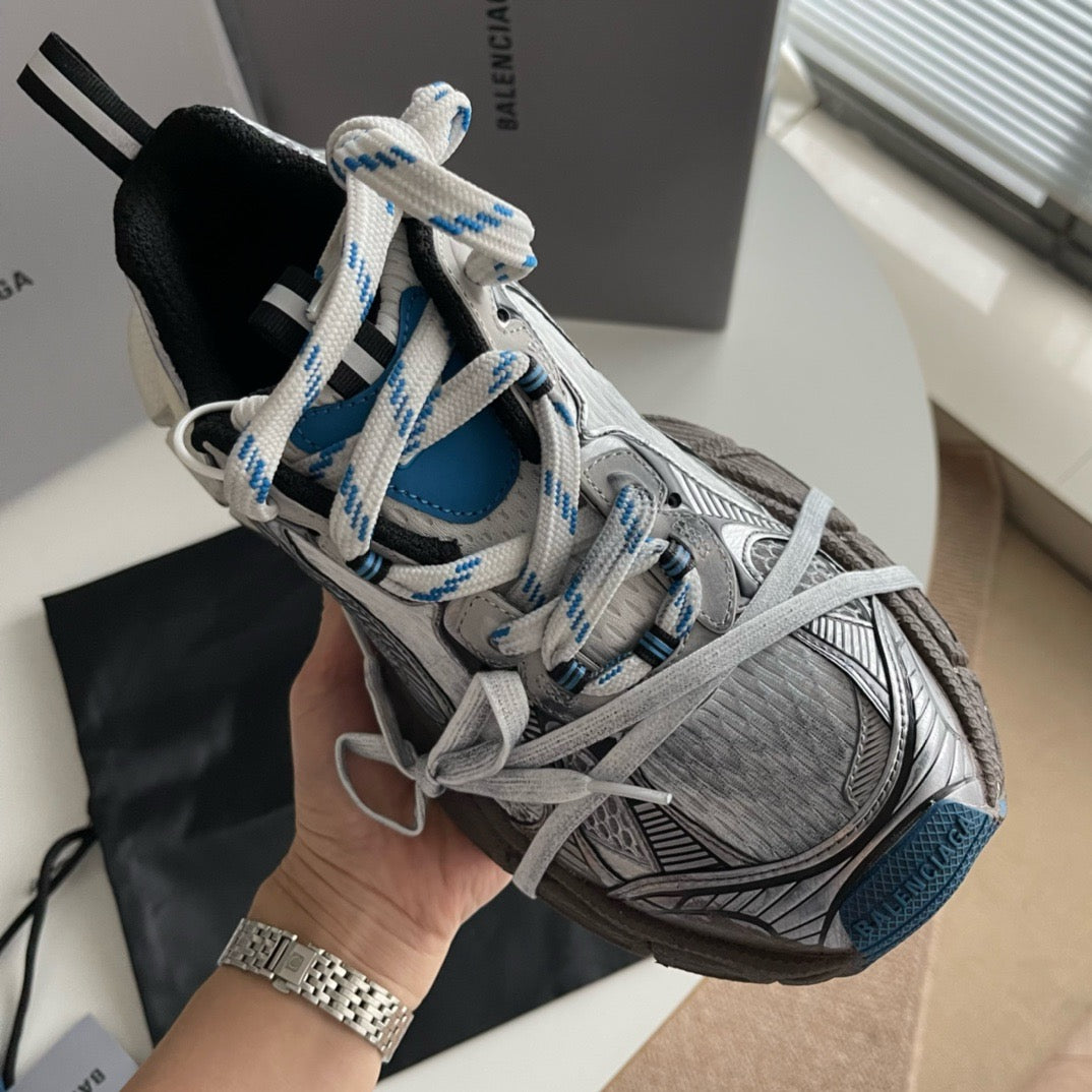 Mehrfarbige Schuhe