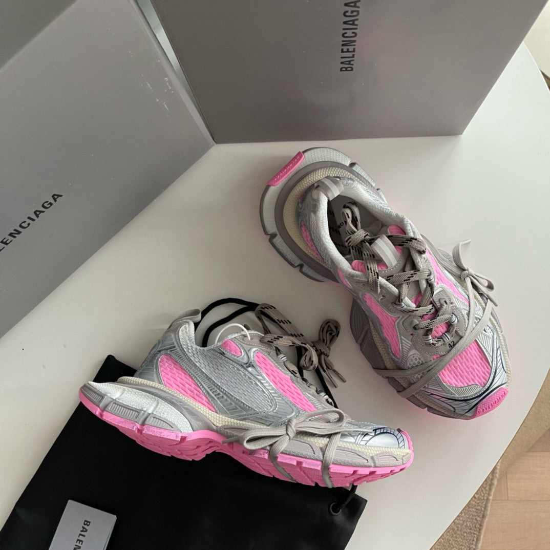 Mehrfarbige Schuhe