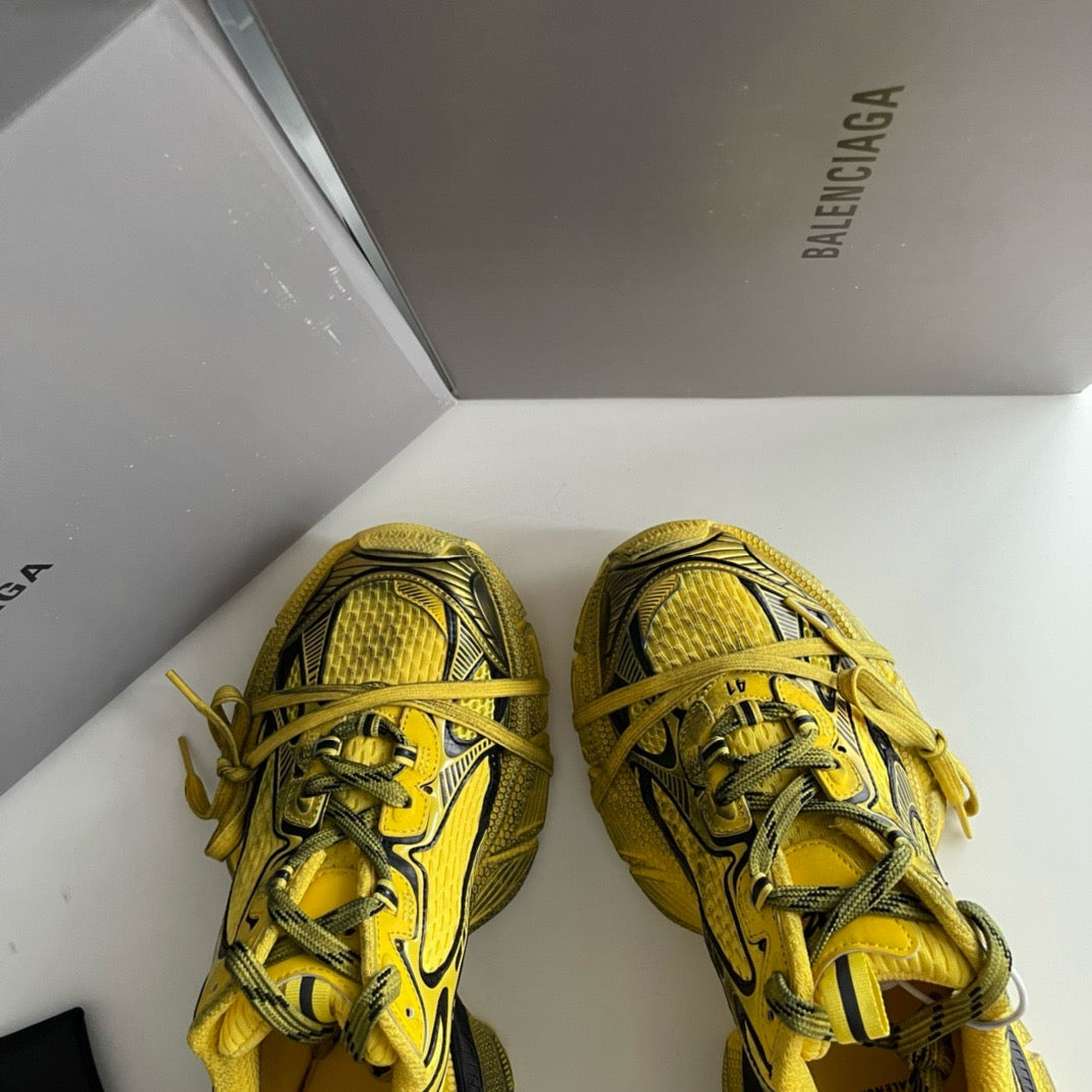 Mehrfarbige Schuhe
