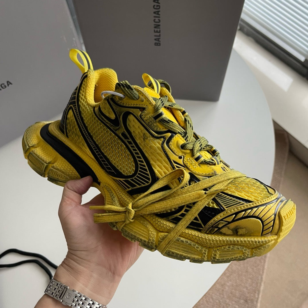 Mehrfarbige Schuhe