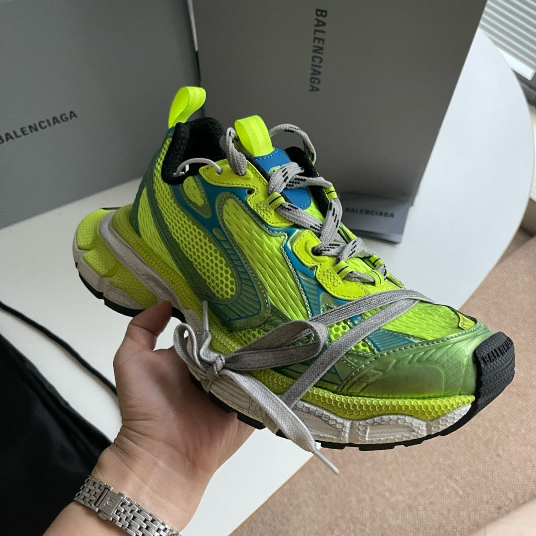 Mehrfarbige Schuhe