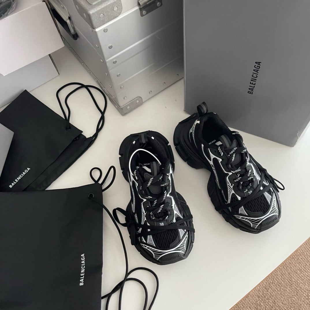 Mehrfarbige Schuhe