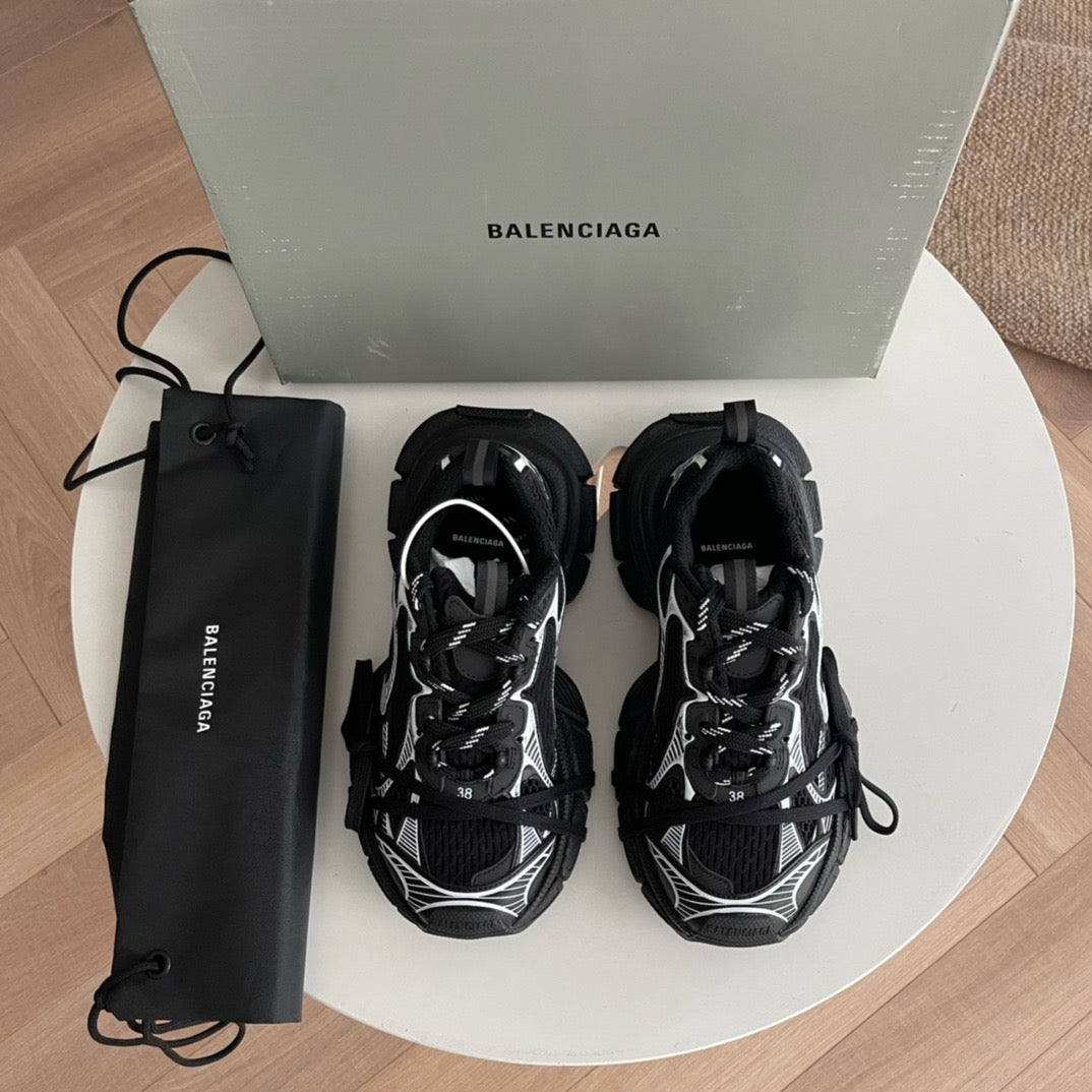 Mehrfarbige Schuhe